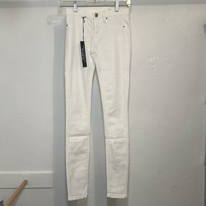 NWT BLANK NYC The Spray On Super Skinny Jeans Size 24x30 Women’s